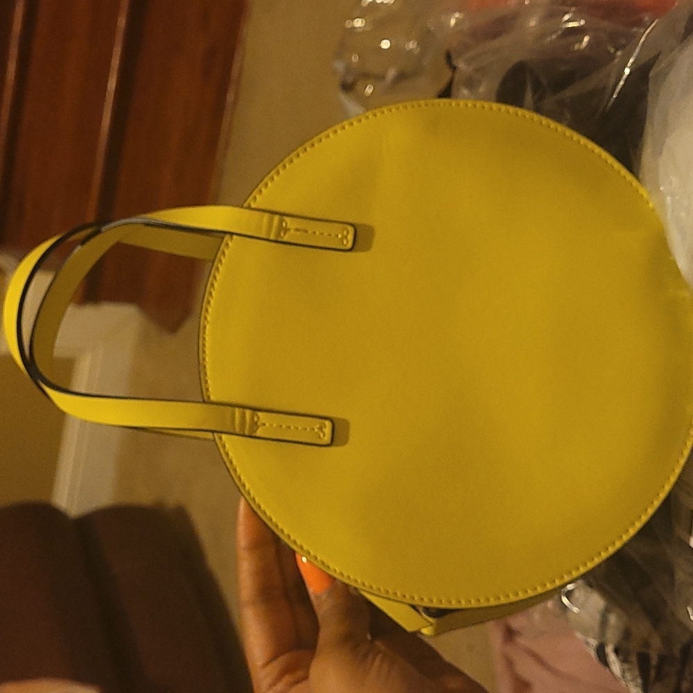 Round Cross Body Purse - Picture 2 of 3